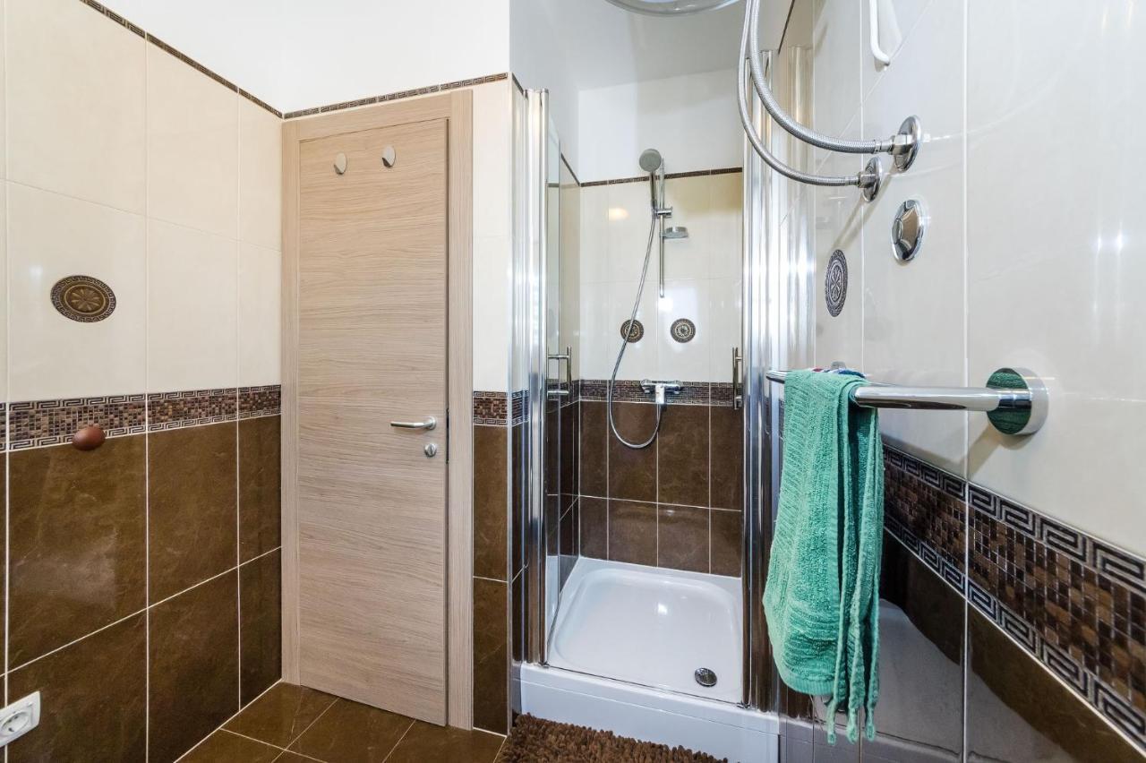 Lipotica - Luxury, With Sea View Lejlighed Nin Eksteriør billede